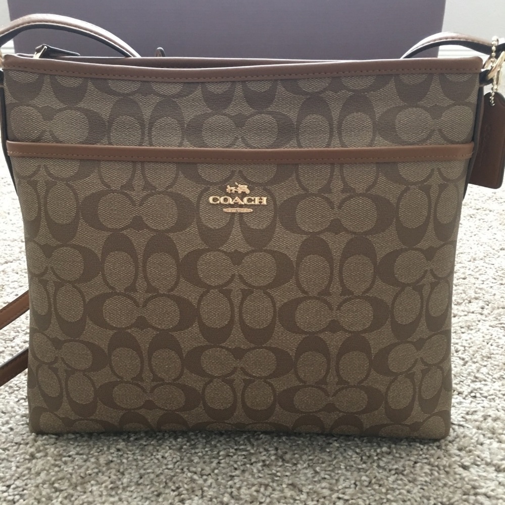 AUTHENTIC COACH CROSSBODY